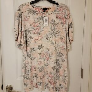 Torrid NWT Slub Crew Neck Twist Sleeve Tee